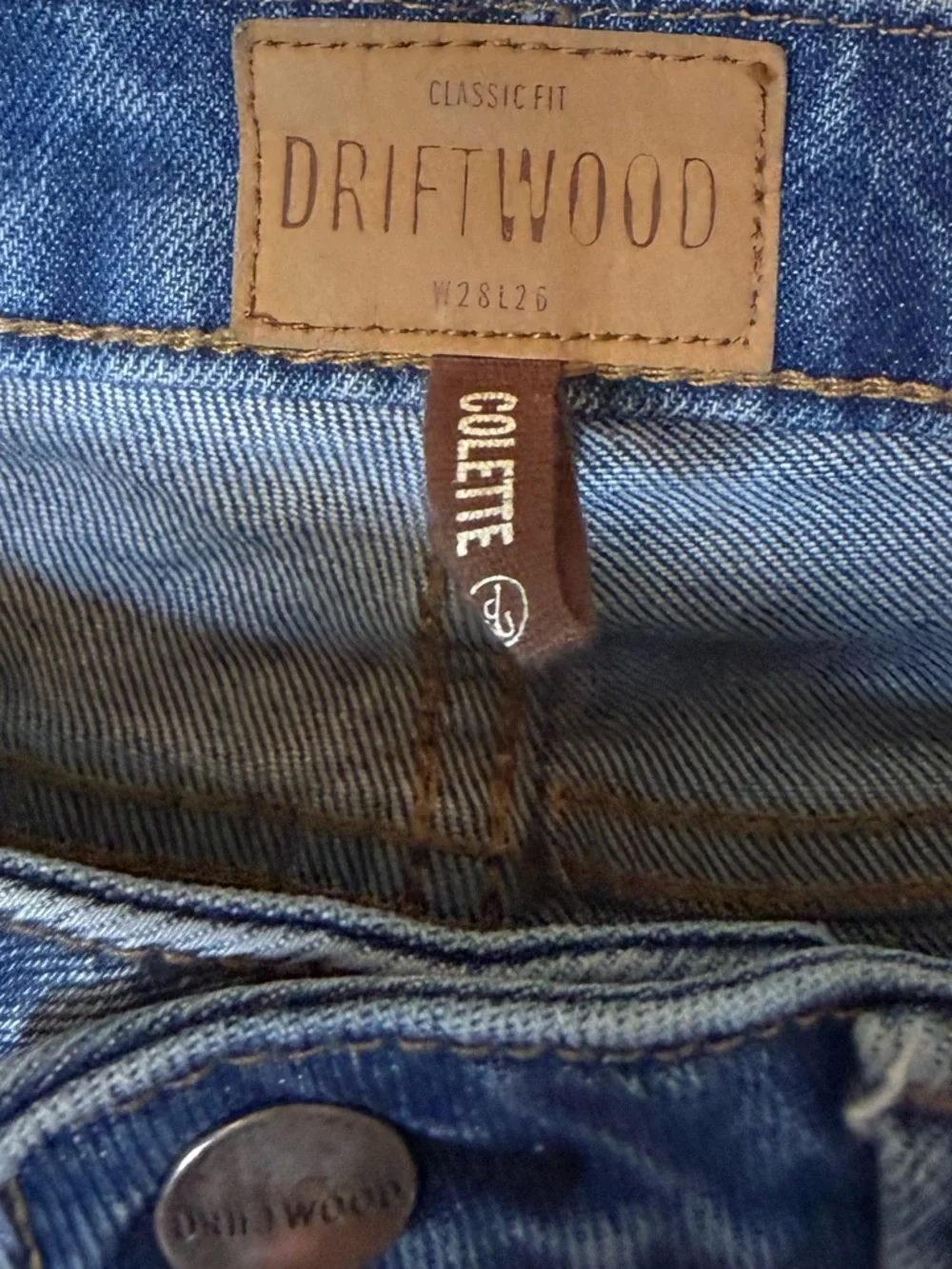 DRIFTWOOD Straight Leg Jeans in Light Blue Wash Size 28
